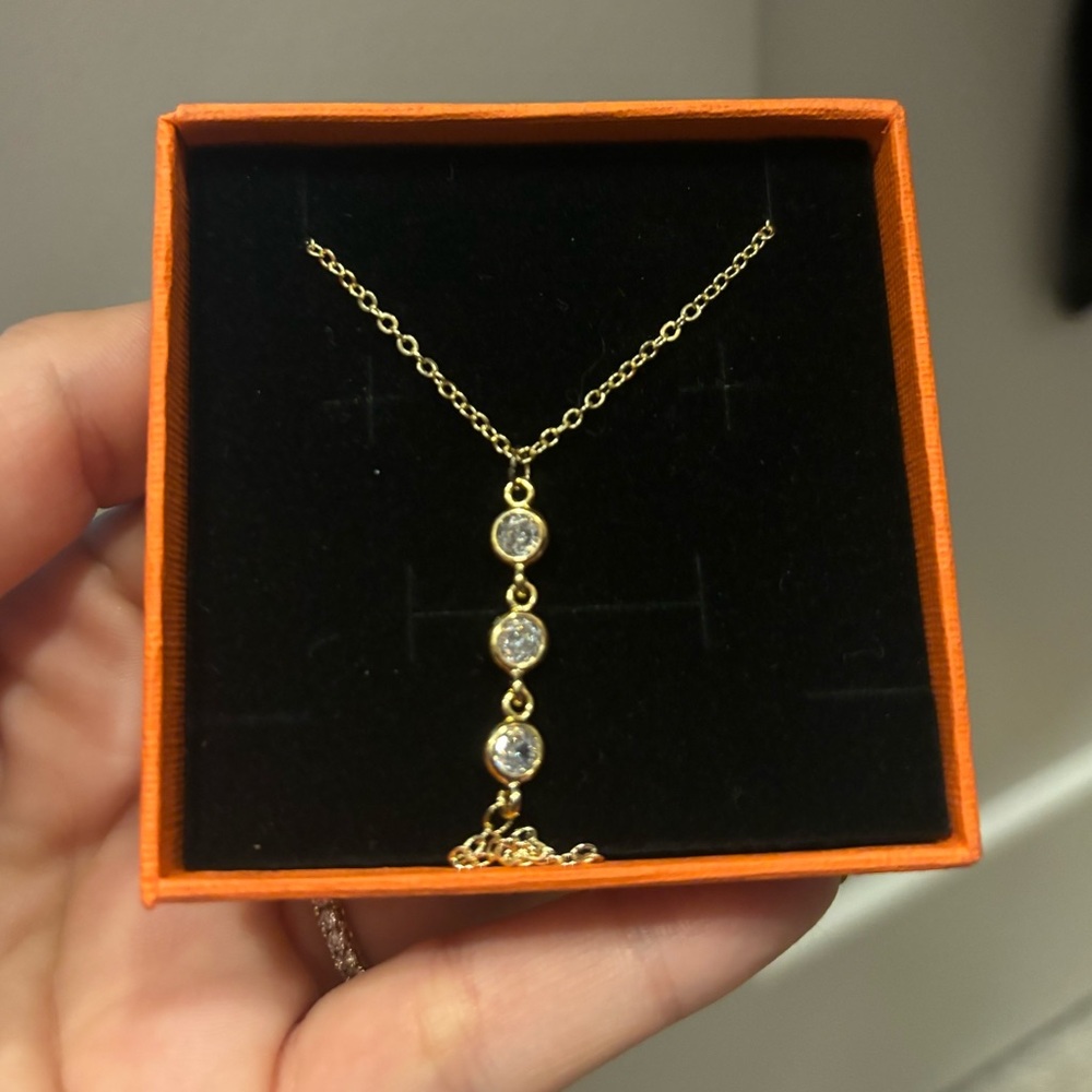 Gold plated body necklace brand new
